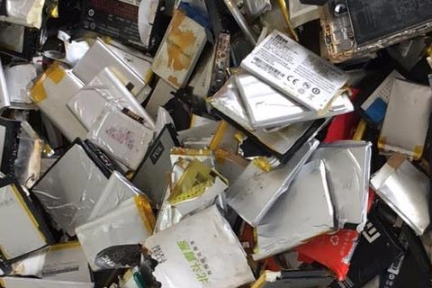[睢阳古城高价报废电池回收]风帆钴酸锂电池回收-专业回收铅酸蓄电池